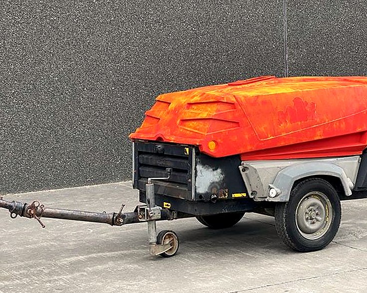 Pre-Owned Atlas Copco XAS 57 Portable Air Compressor, 106 CFM — 2006