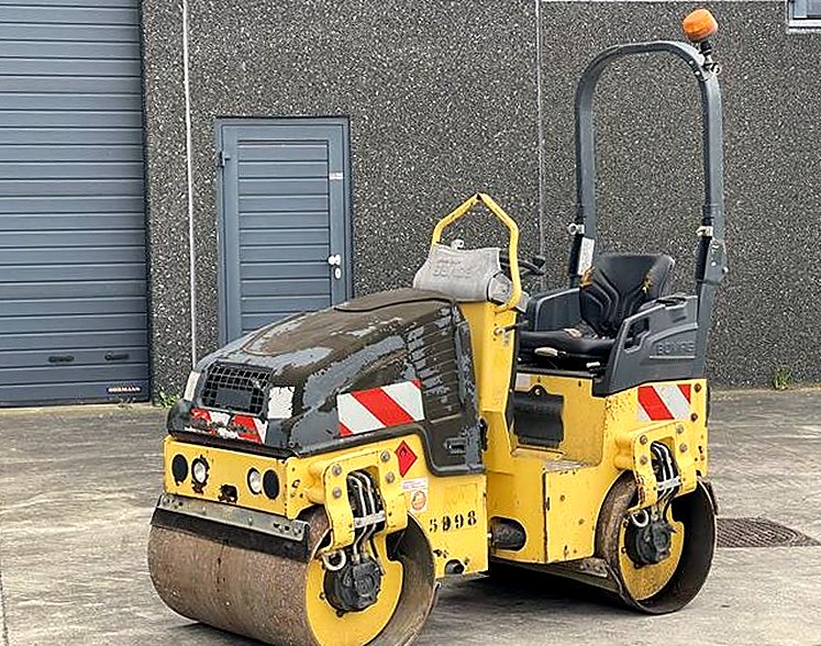 Pre-Owned Bomag Bw 100 ADM-5 Compactor Roller — 2013