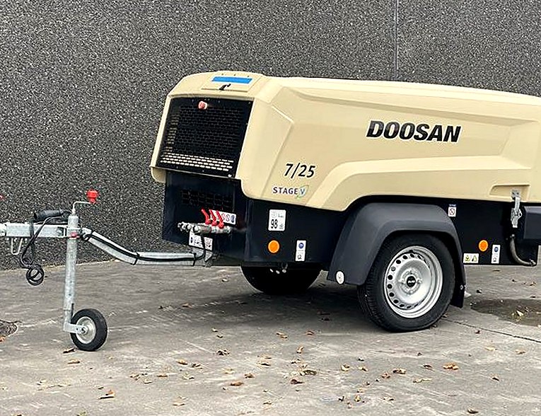 Pre-Owned Doosan 7/25 - G Portable Air Compressor, 88 CFM — 2023