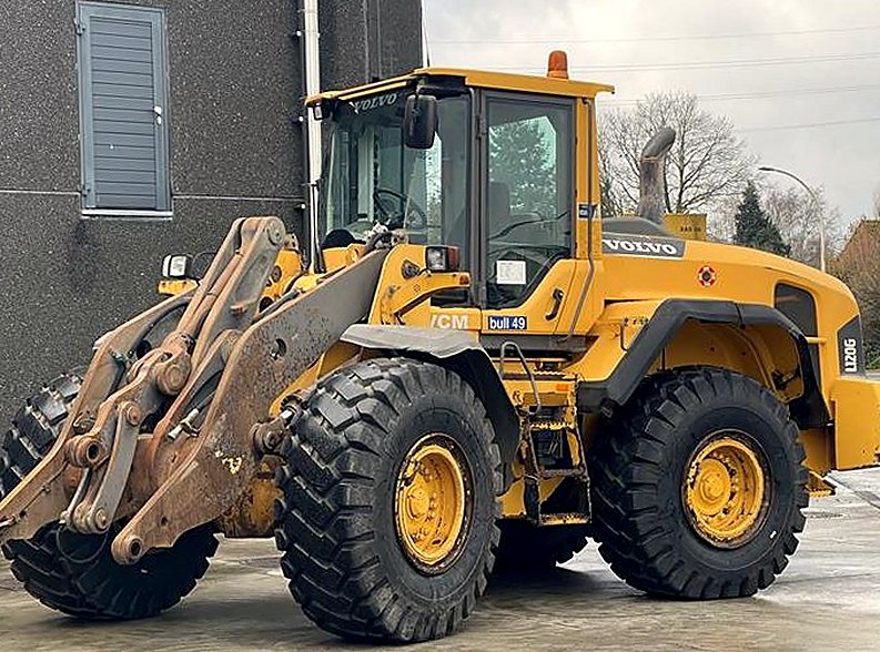 Pre-Owned Volvo L 120 G Wheel Loader — 2014